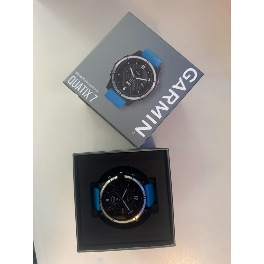 BNIB GARMIN QUATIX 7 (Ultimate Marine Smartwatch)