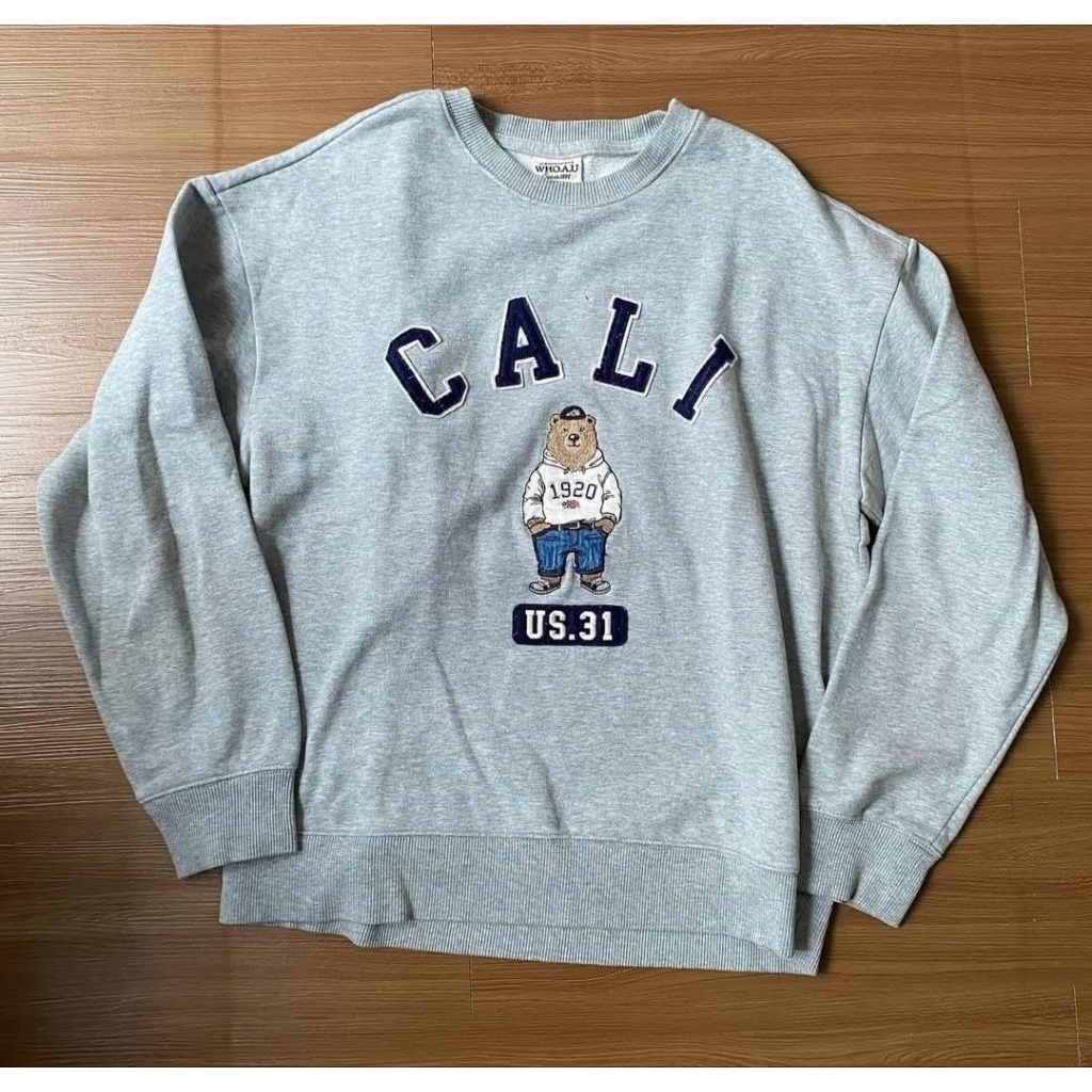 Sweater Who*au abu abu L