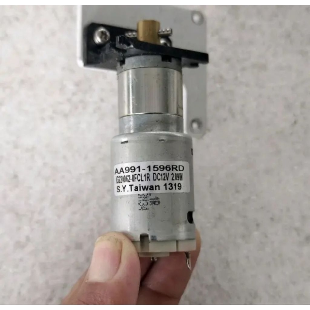 Detail produkFoto Produk DINAMO GEARBOX MOTOR DC 12 VOLT TORSI TINGGI 100 RPM ORIGINAL
DINAMO GEARBO