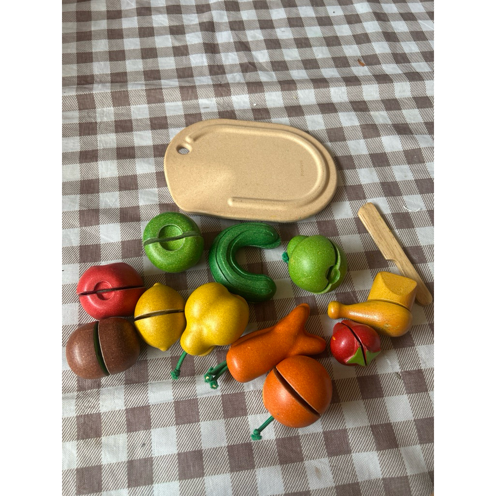 preloved PL buah potong plantoys