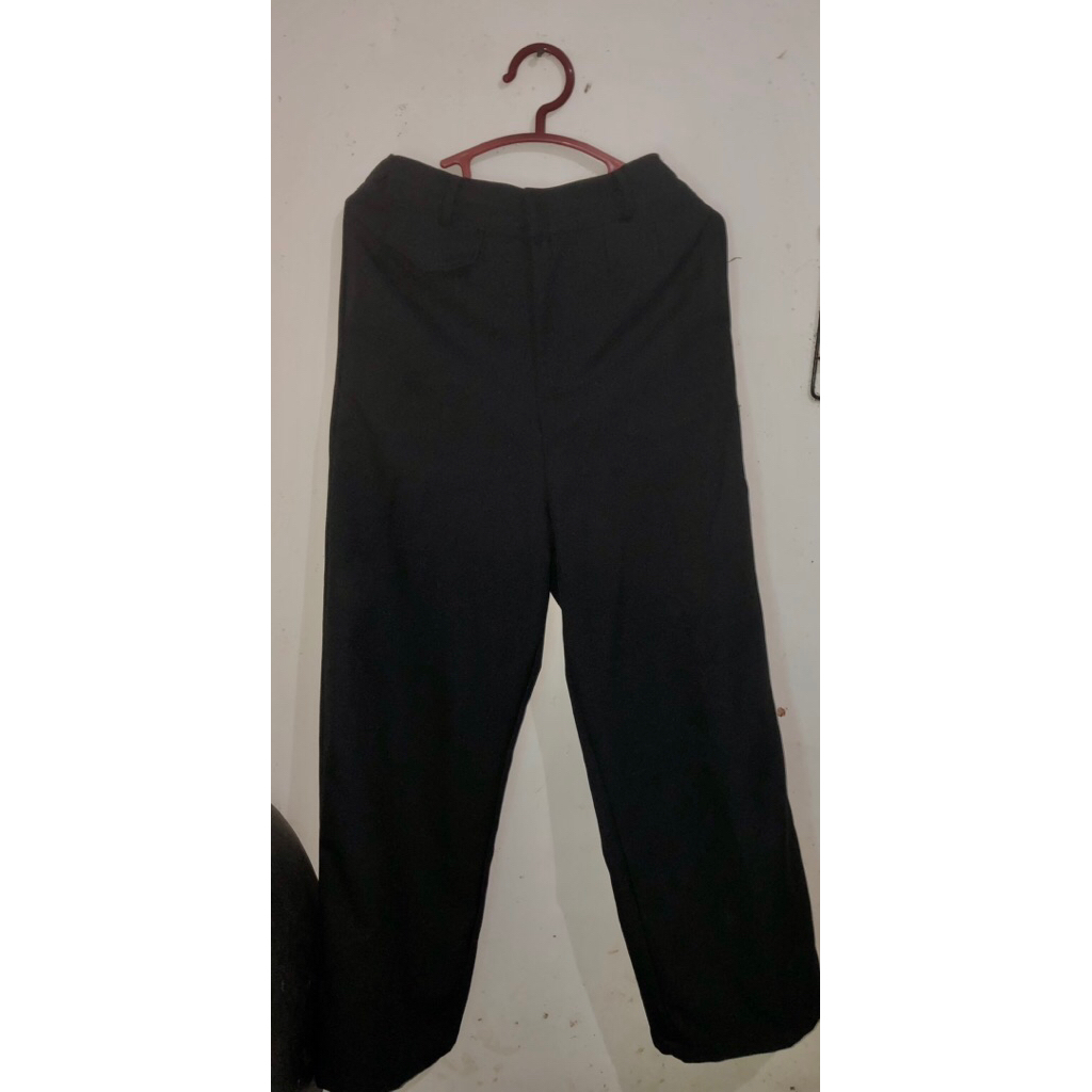 (PRELOVED) Celana ORO Pants Hitam (belakangnya pakai karet)
