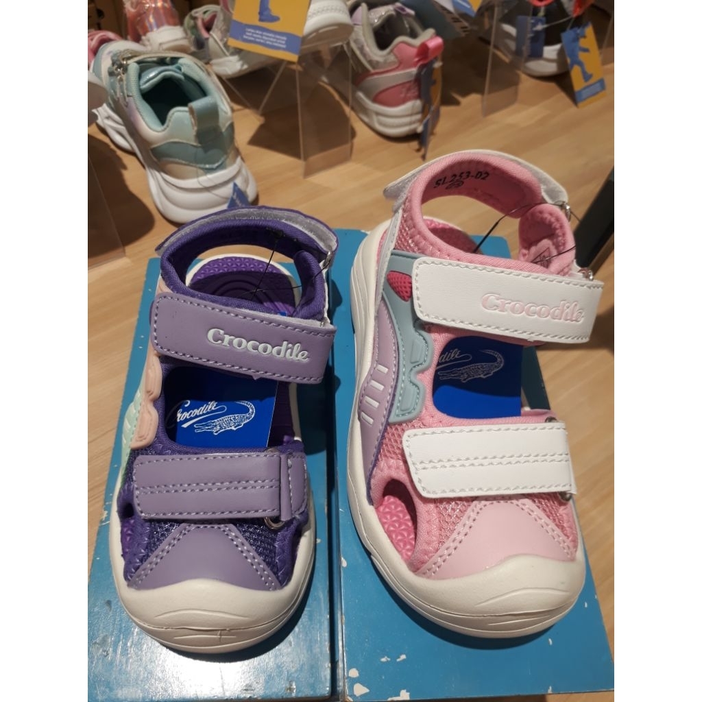CROCODILE sandal anak perempuan size 25-30