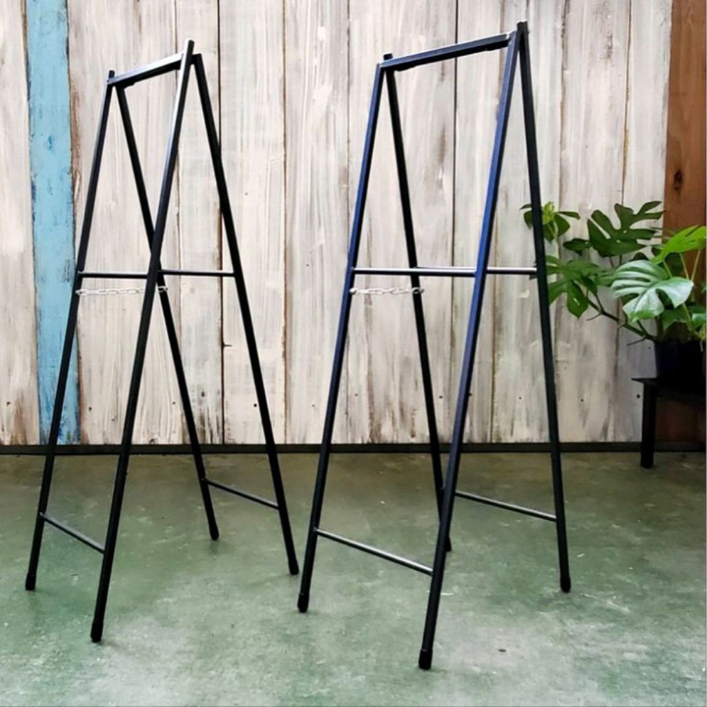 stand banner berdiri bahan besi hollo