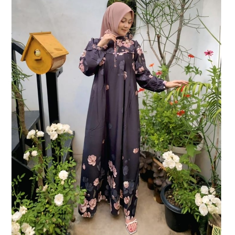 BRAND KLAMBIKU gamis warna hitam bahan adem nyaman dipakai