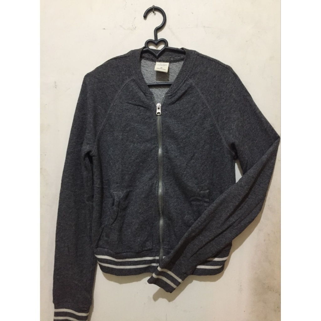 Jaket Knit Abercrombie & Fitch PRELOVED 100% Original