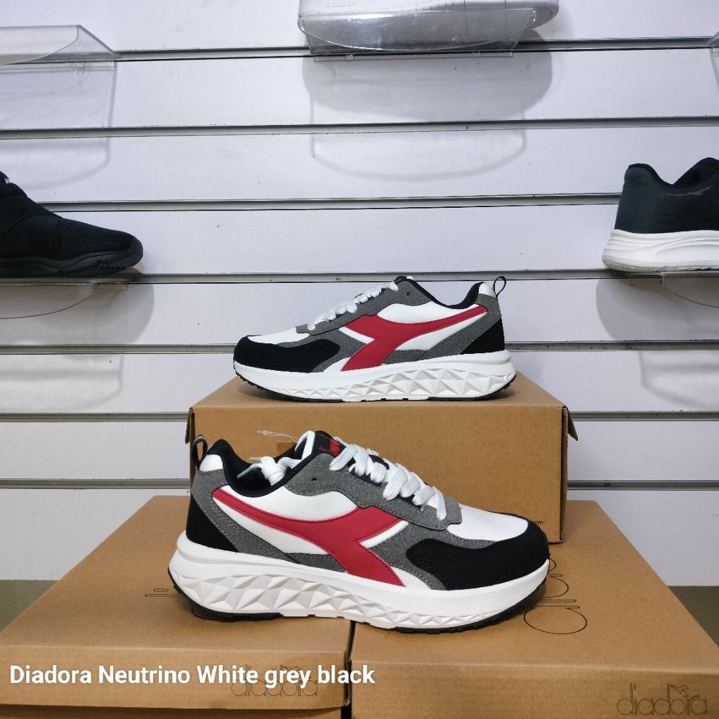 Diadora Neutrino White grey black