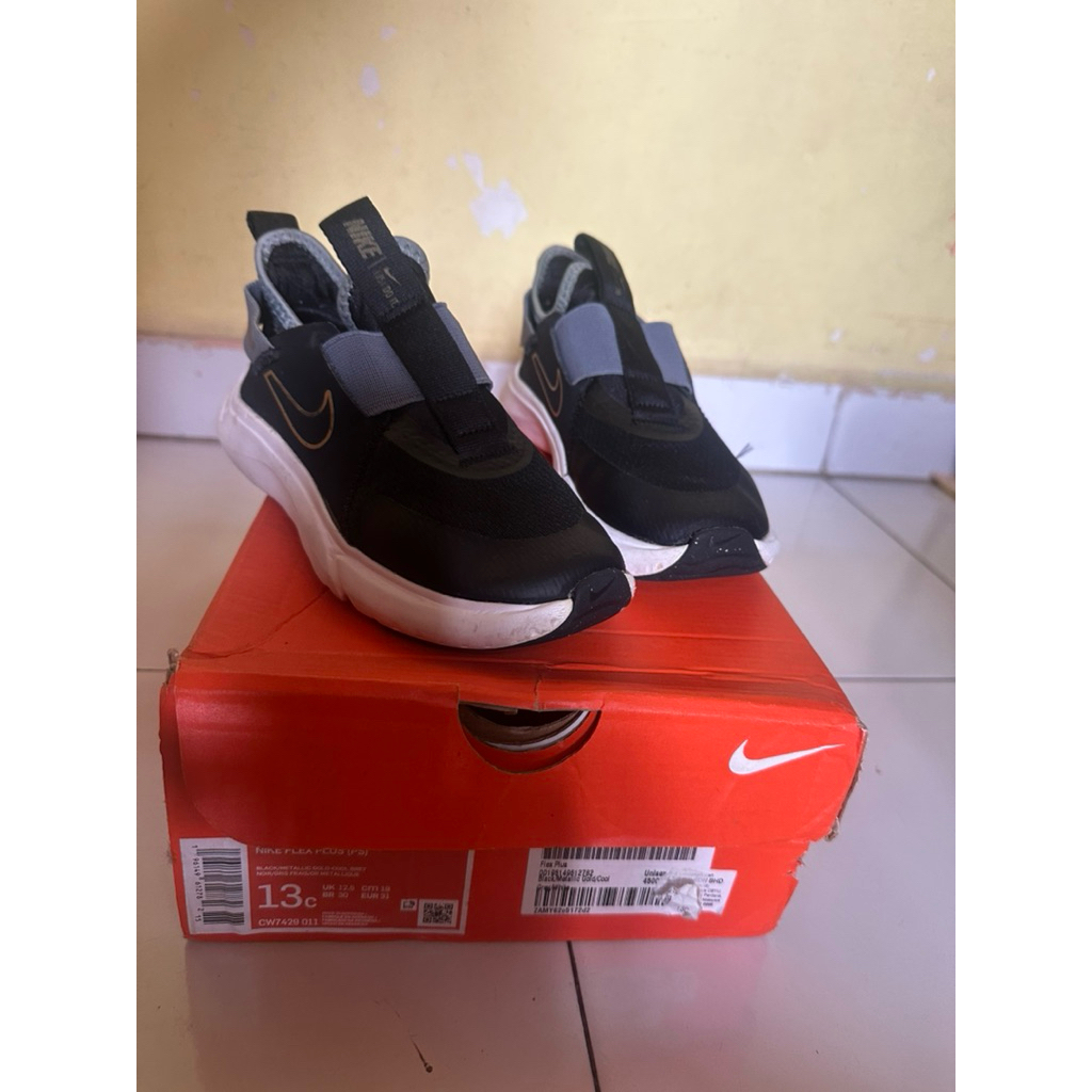 PRELOVED Nike Flex Plus (P5)