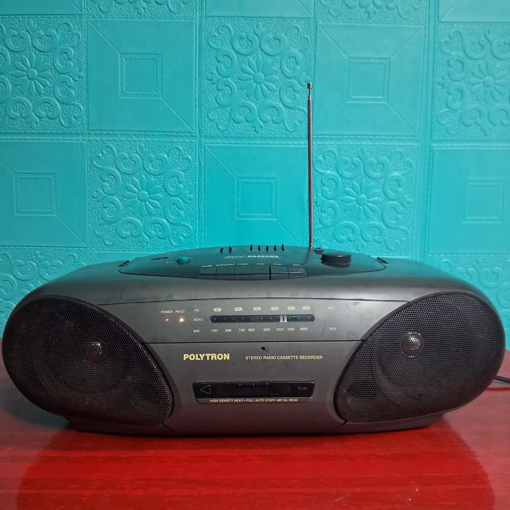 polytron radio tape jadul