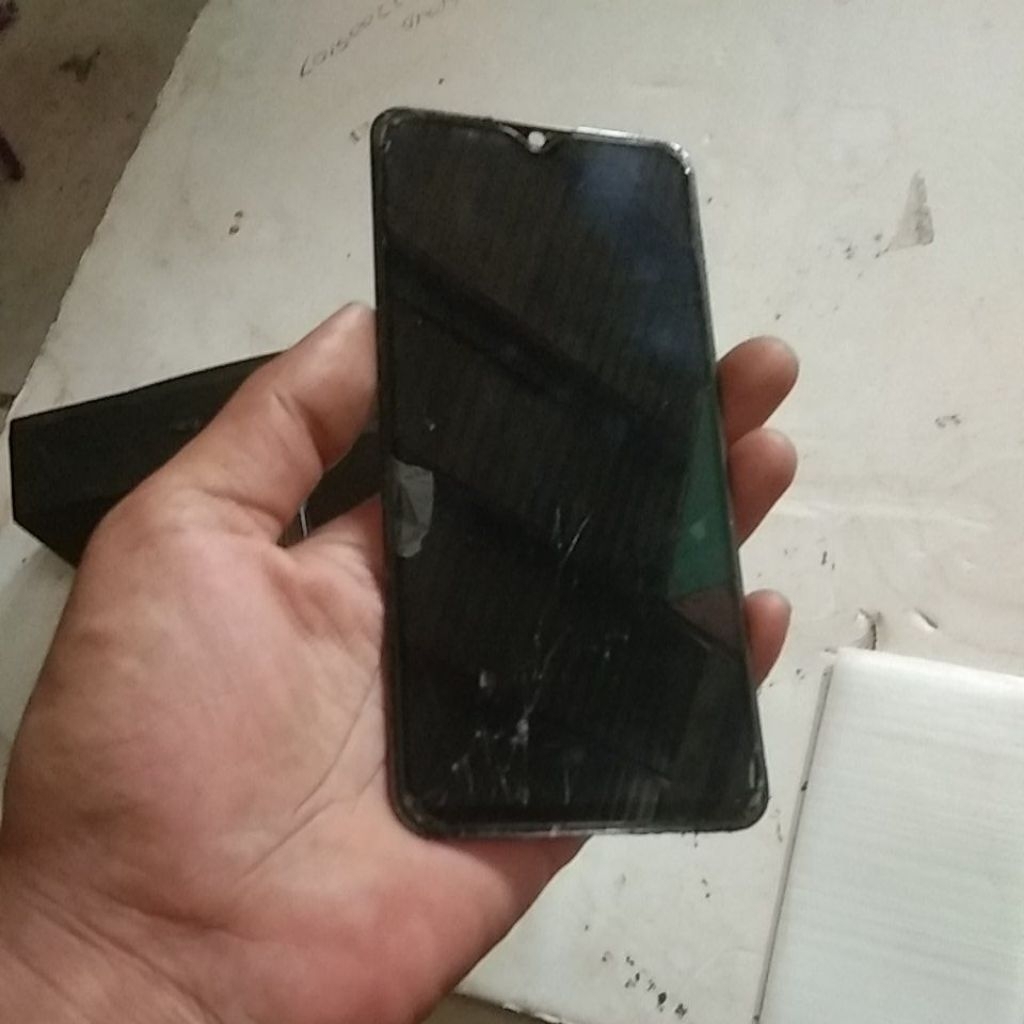 LCD bekas vivo y12,,y15,,y17, ( GAMBLING )