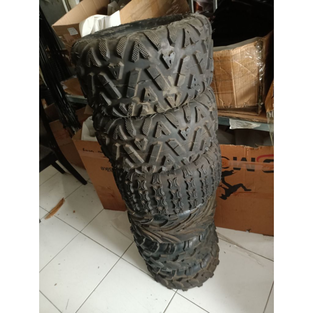 ban ATV ring 8 ukuran 18x9.50-8 bagian belakang