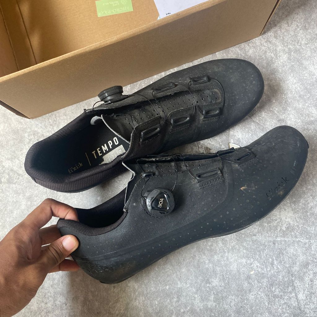 sepatu fizik lengkap box