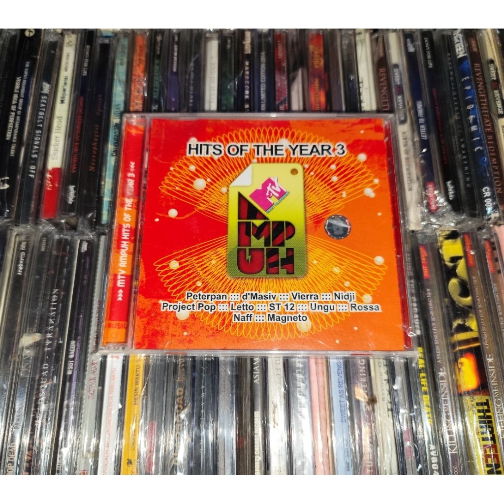 CD MTV Ampuh Hits Of The Year 3 - D'Masiv, Ungu, Peterpan, Naff, Nidji, Vierra, Sherina, Rossa, Proj