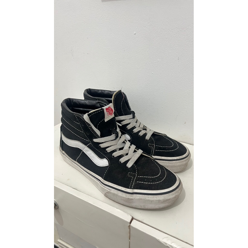 Sepatu Vans SK8 HI UNISEX SNEAKERS SHOES Size 39 preloved