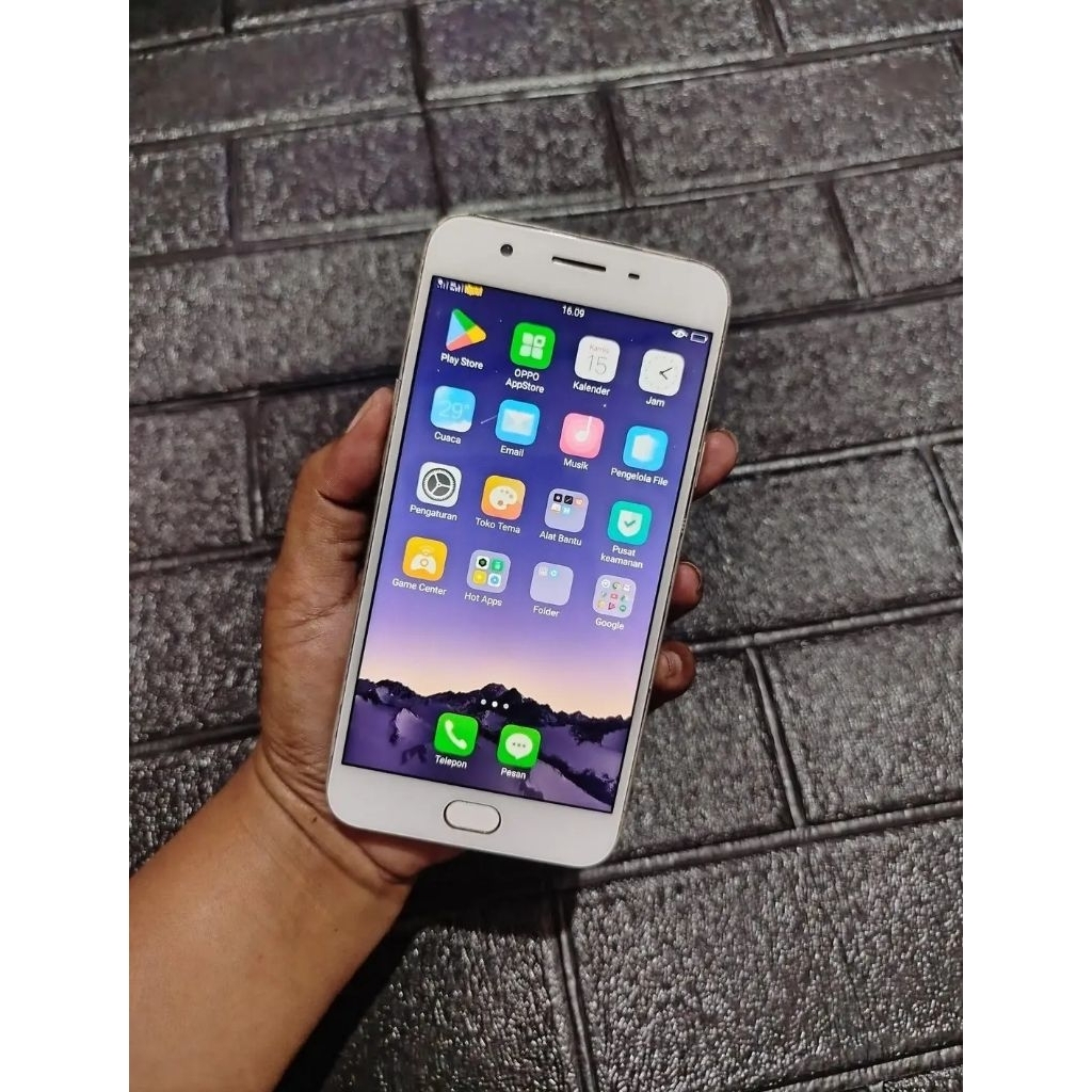 OPPO F1S 3/32 GB SECOND ORIGINAL BERKUALITAS .