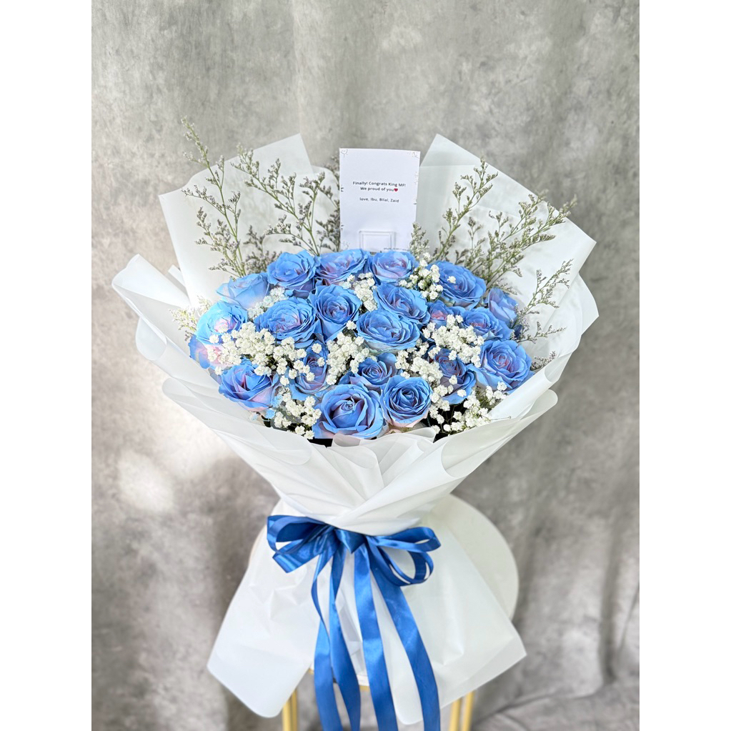 Buket Bunga Mawar Biru Segar Hand Bouquet Mawar Biru Segar