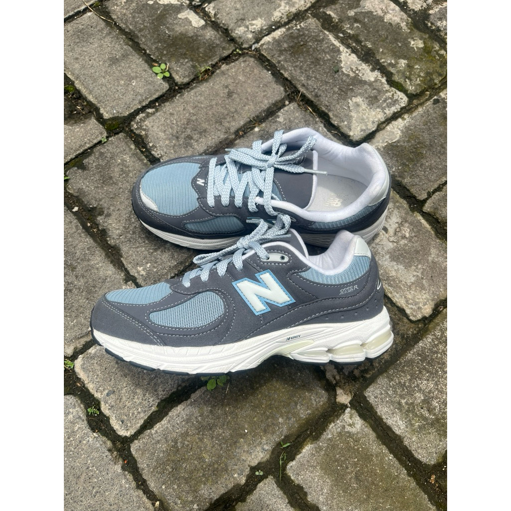 New Balance 2002R Magnet Lead