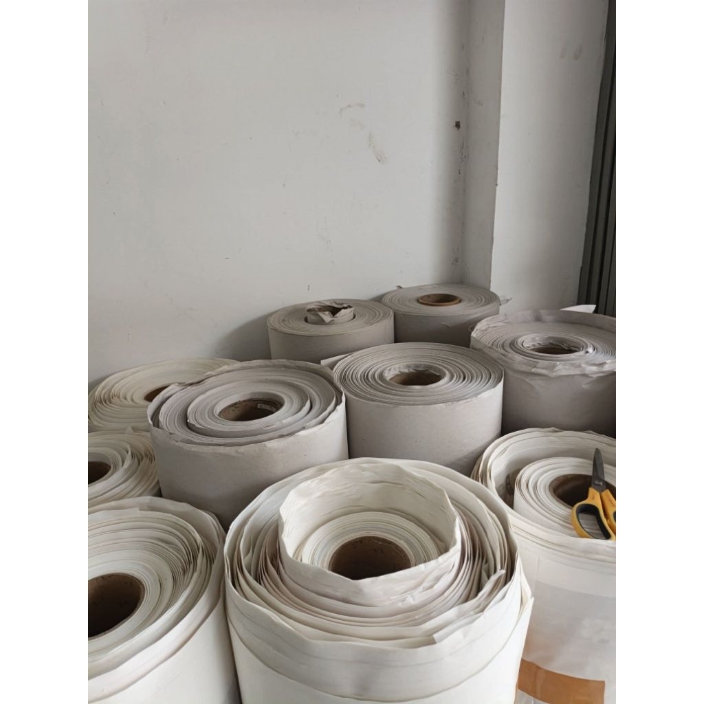 KERTAS BERAT 10 KG BEKAS SABLON UNTUK ALAS