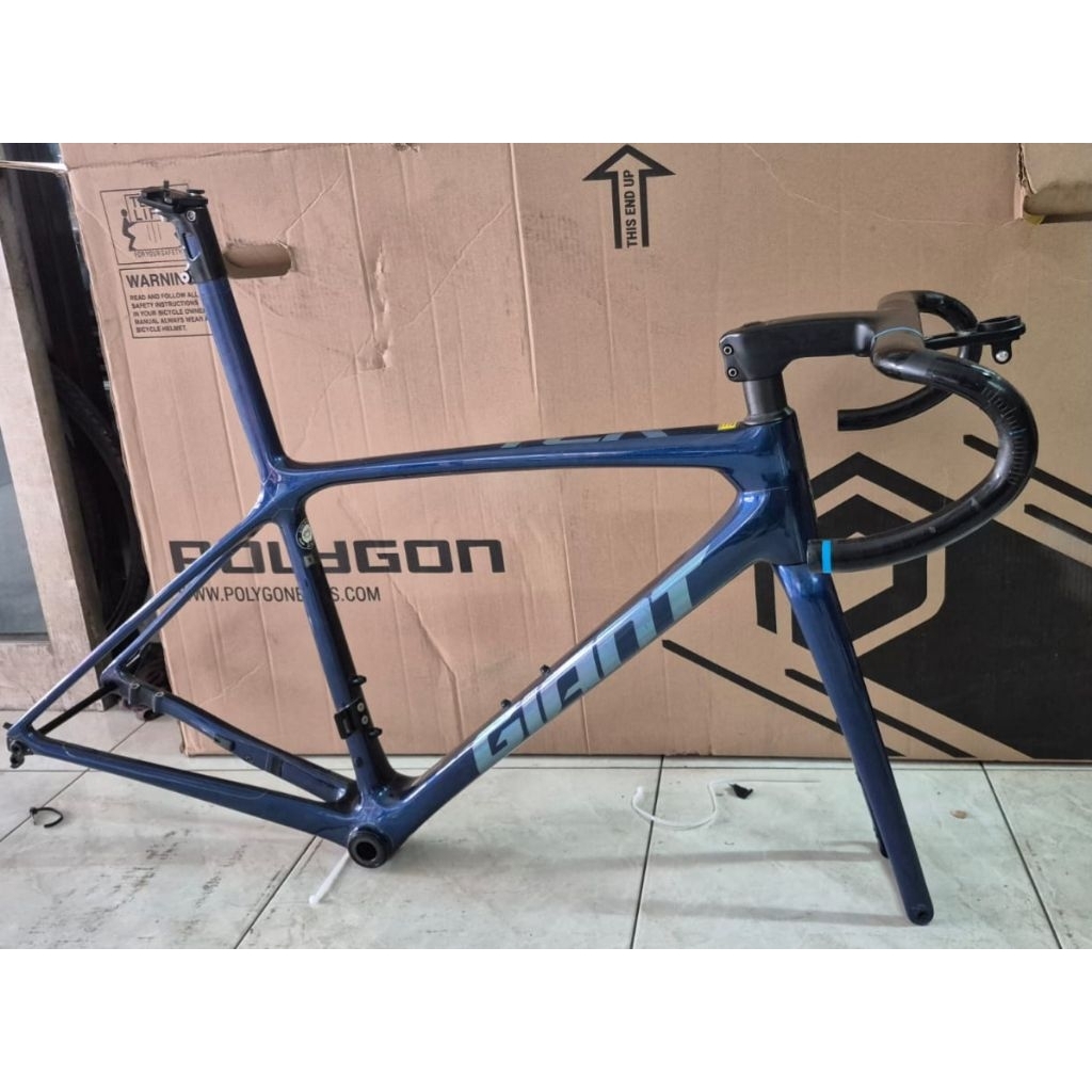 Frame Set GIANT TCR SL Size S + Handlebar GIANT SLR integrated
