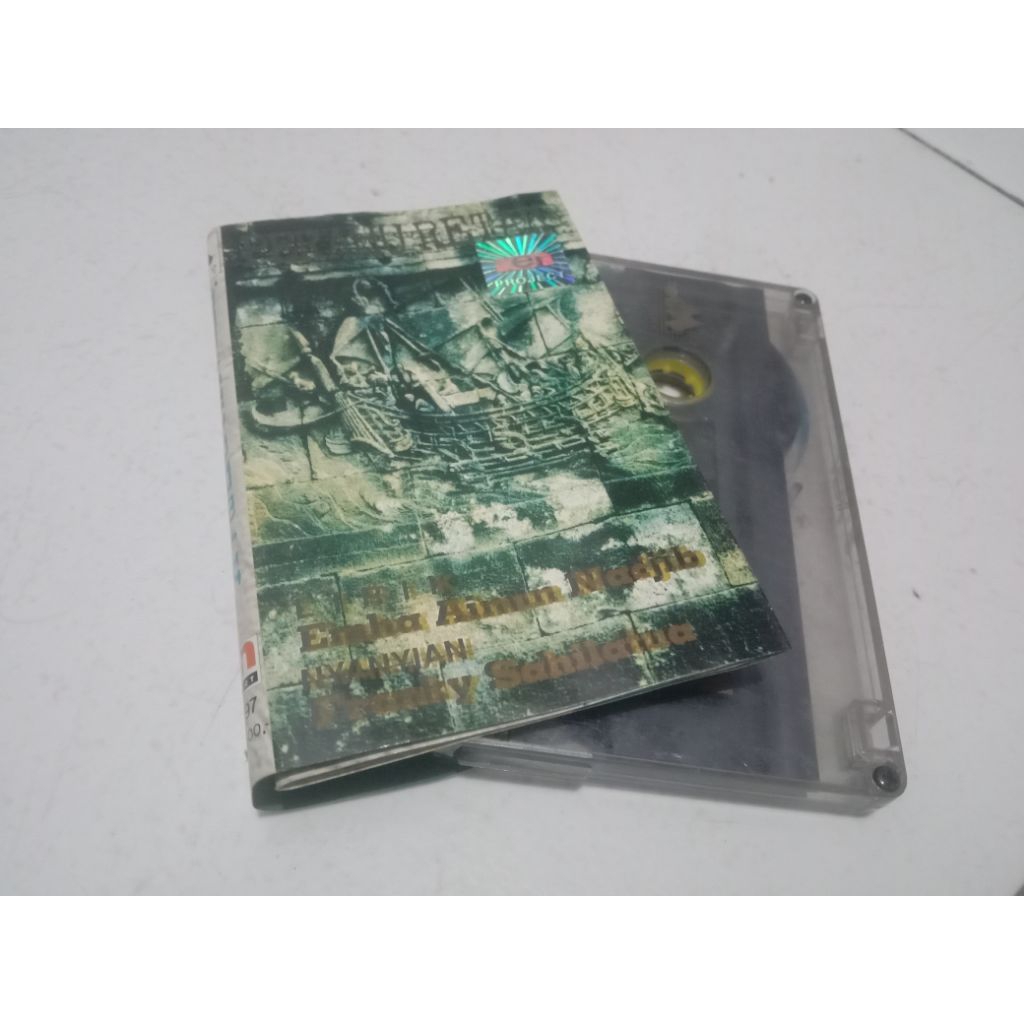 Kaset Pita Franky Sahilatua Perahu Retak