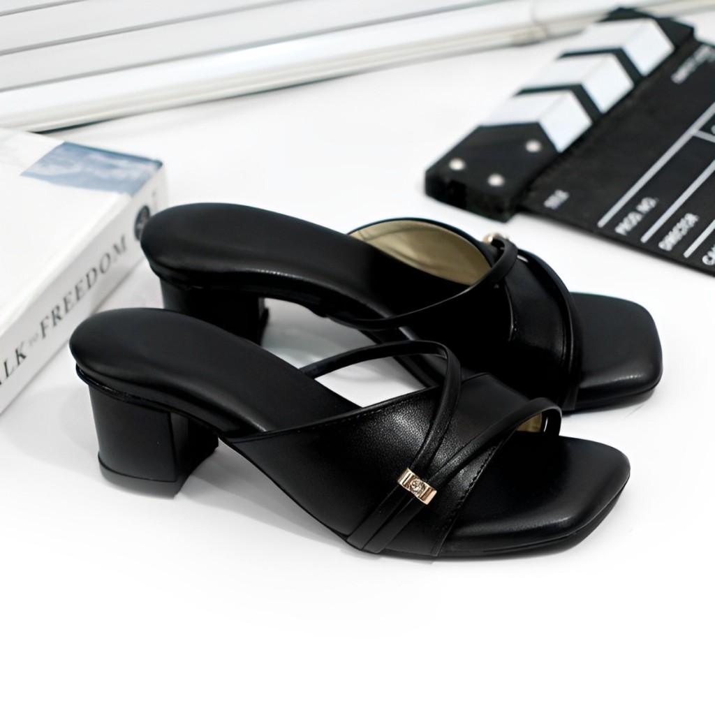 Sandal heels hak tahu 5cm terbaru