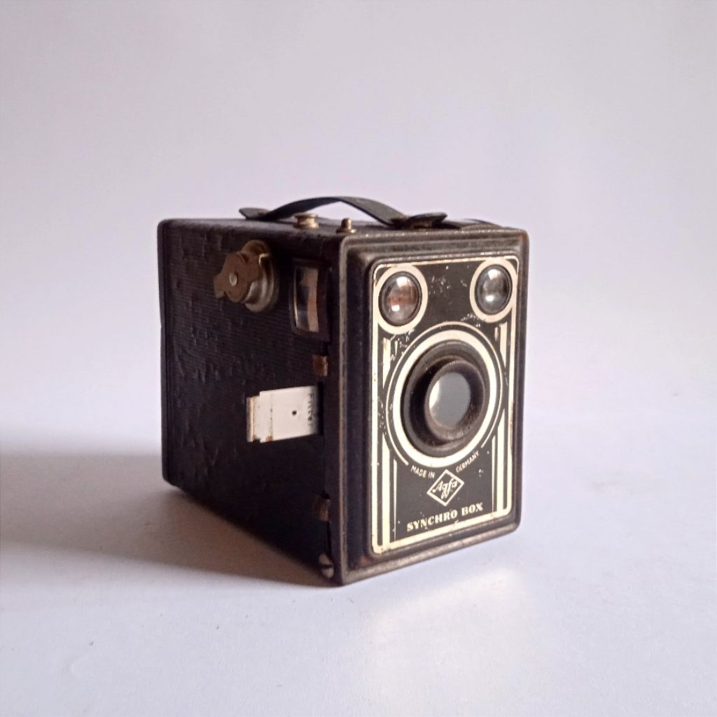 Antik Vintage Kamera Lama SYNCHRO BOX AGFA 1940's Made in Germany Utuh Tua Display Only Layak Koleks