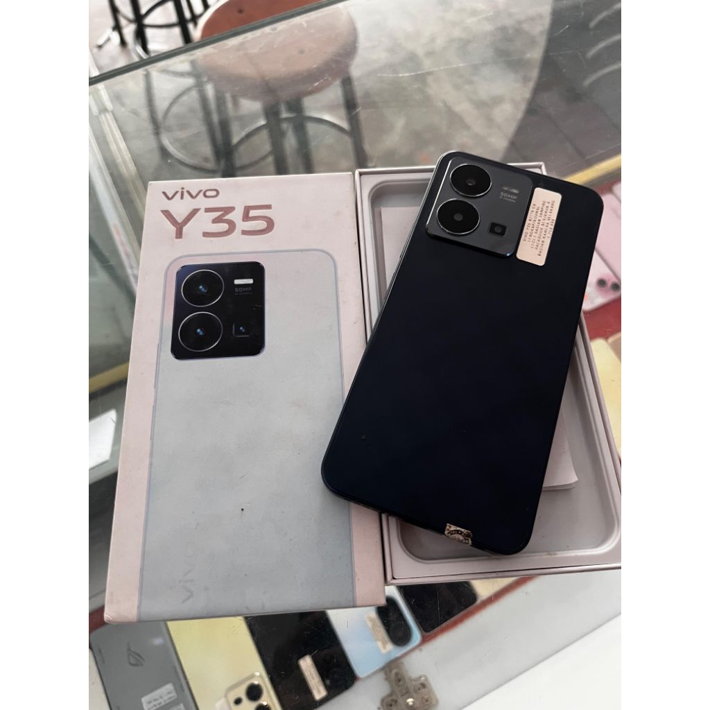 VIVO Y35 RAM 8/128GB