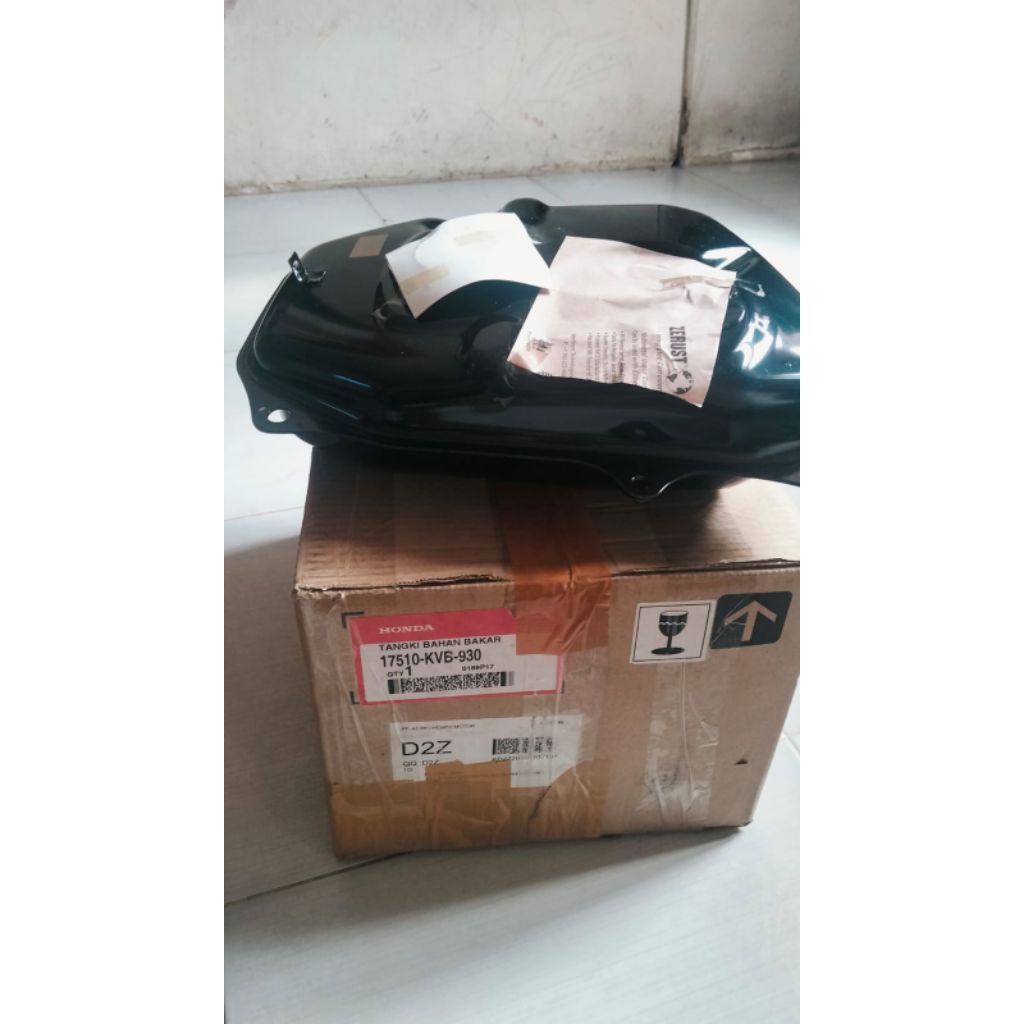 17510KVB930 Tanki Vario 110 Karburator Original AHM HONDA