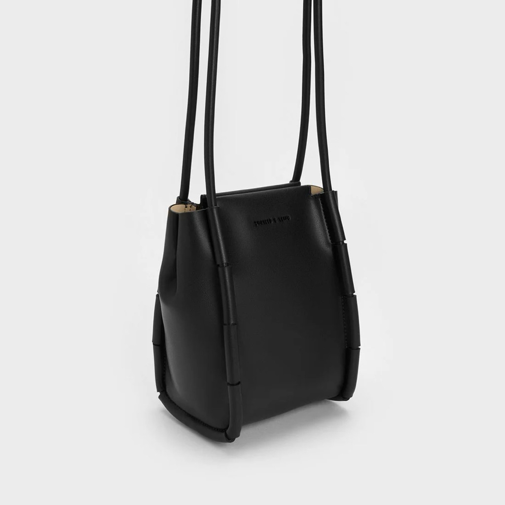 Prelove tas Charles & Keith original BLACK