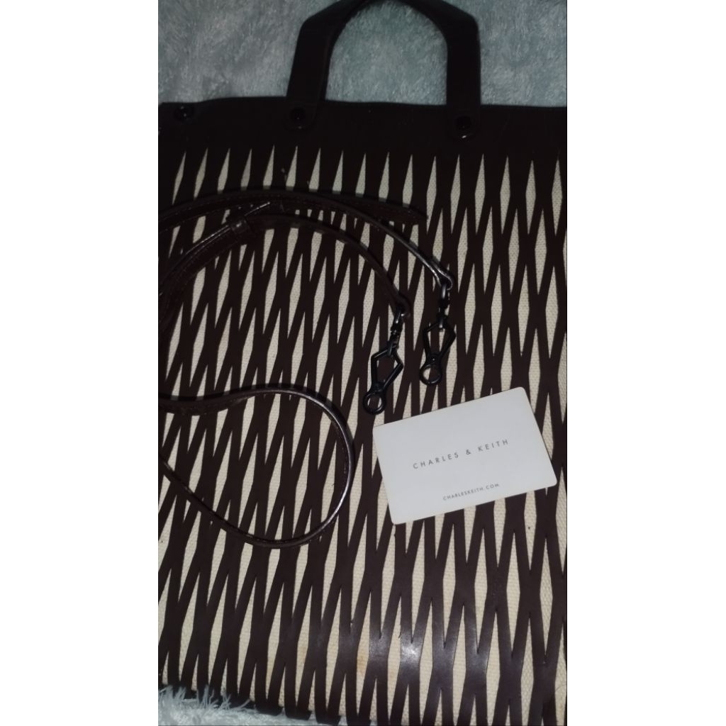 CHARLES & KEITH ORIGINAL BAG ll TAS CHARLES KEITH (PRELOVED)