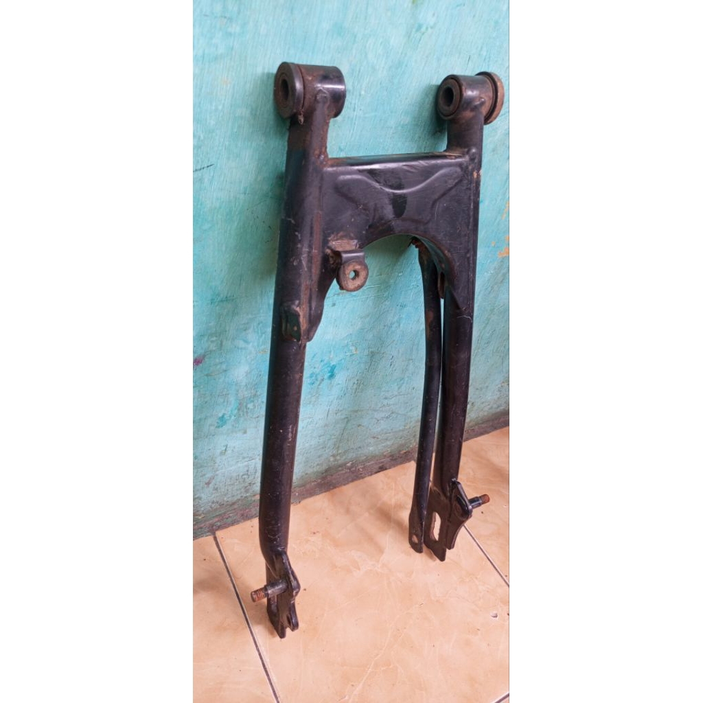 Swing Arm Suzuki Thunder 125 Original