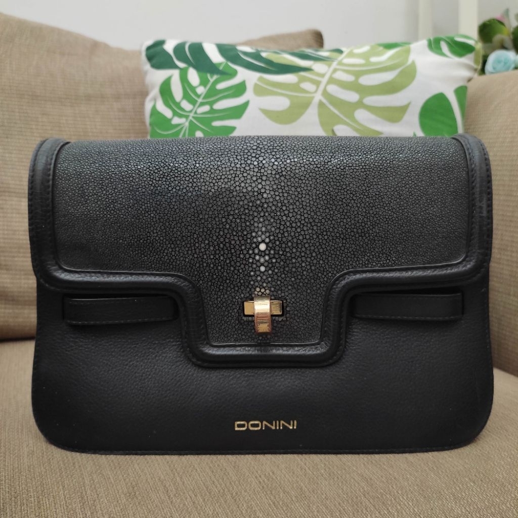 Preloved Tas Donini ORIGINAL Hitam