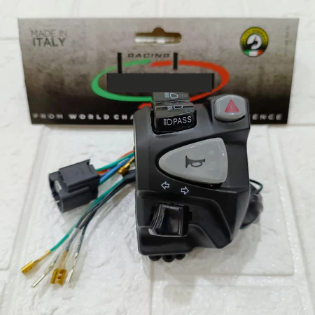 Saklar Kiri Vario 160 Holder Kiri Plus Hazard Vario 160 PNP Saklar Holder Kiri Vario 160