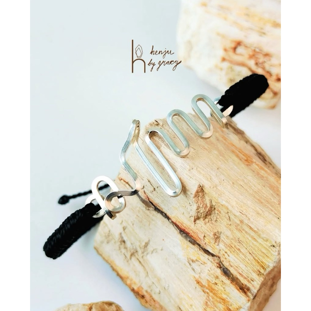 Henju by Gracy | Silver Aksara Jawa Hector Bracelet | Square Shaped Wire | Custom Gelang Nama Aksara