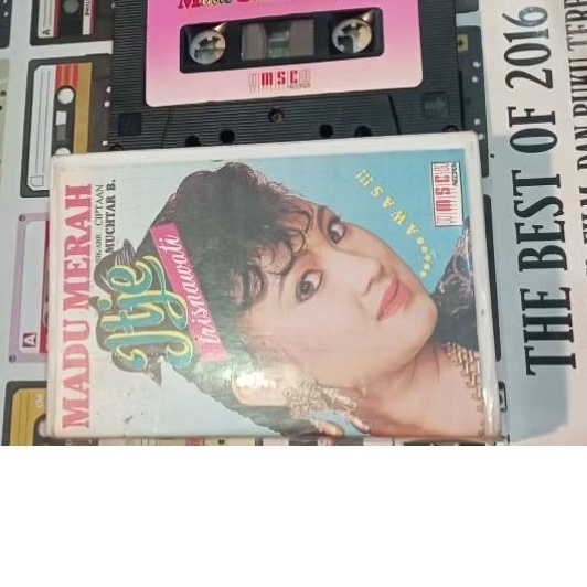 KASET PITA ITJE TRISNAWATI madu merah