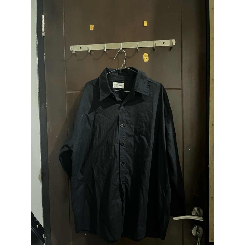 kemeja ecinos hitam