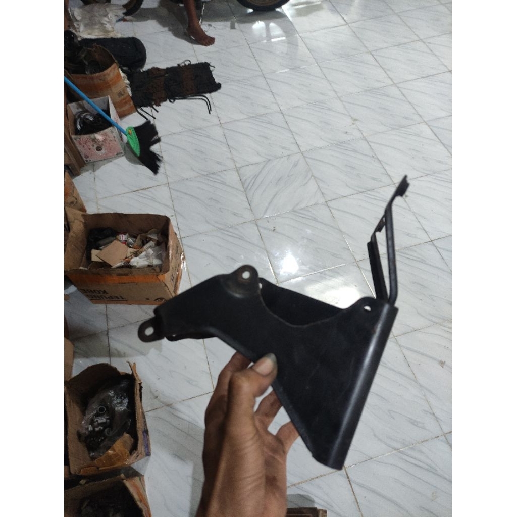 pangkon dasi depan force1, dudukan dasi depan force1