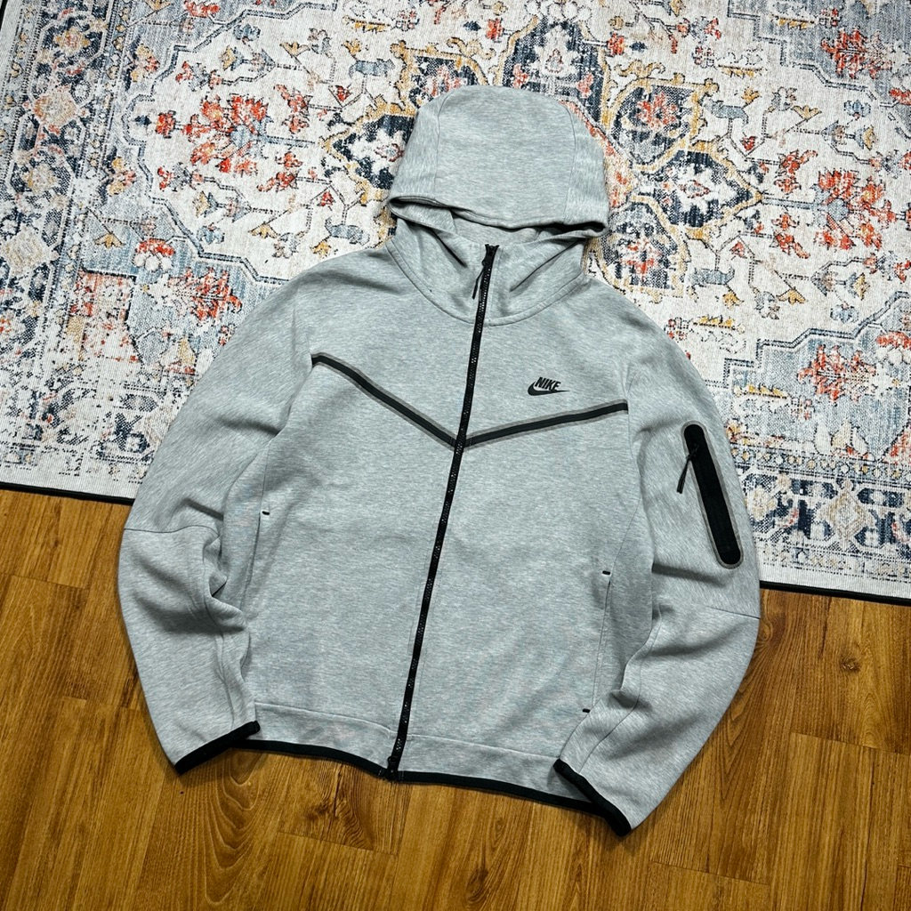 NIKE TECH FLEECE HOODIE SECOND