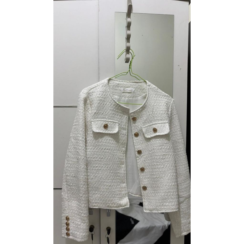 Baju preloved blazer putih wanita