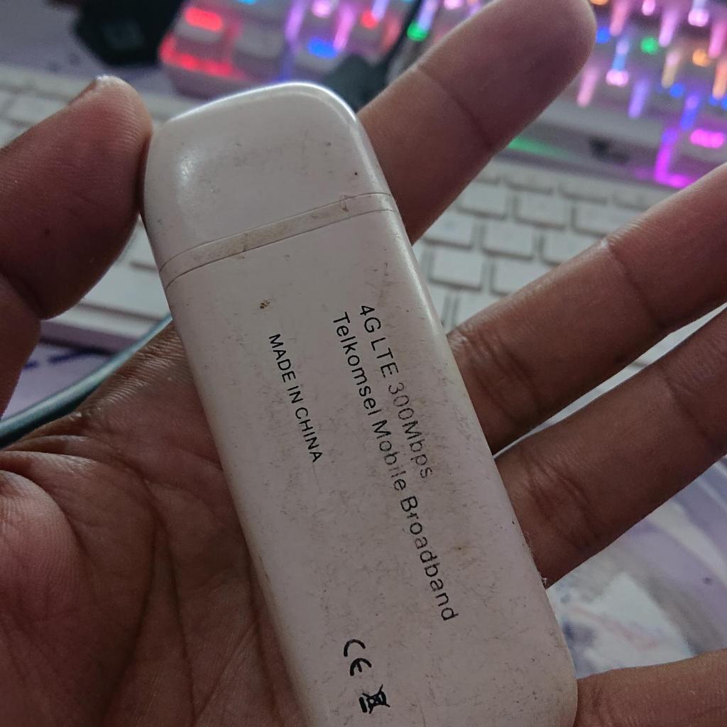 MODEM USB DONGLE 4G INCLUDE HOTSPOT