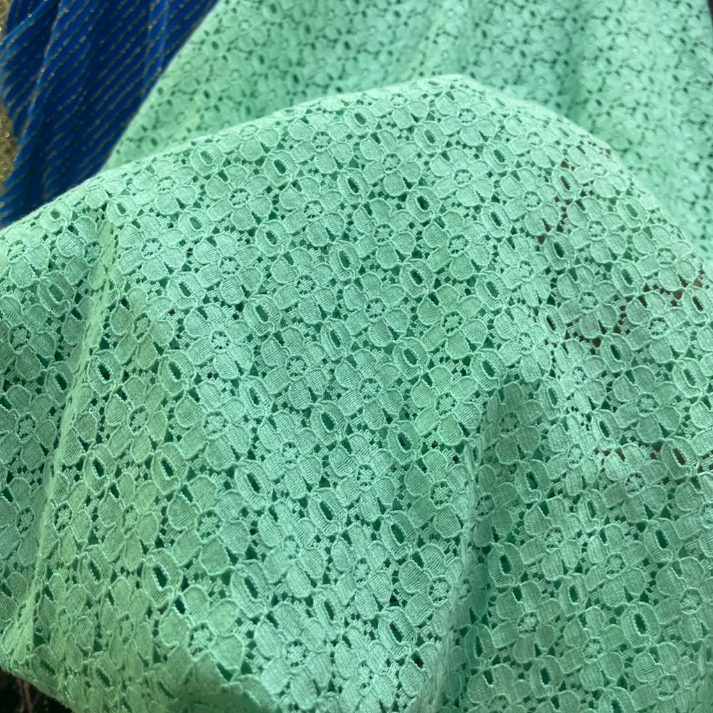 kain semi prada - kain brokat katun motif bunga premium - warna hijau madrasah - kain brukat motif d
