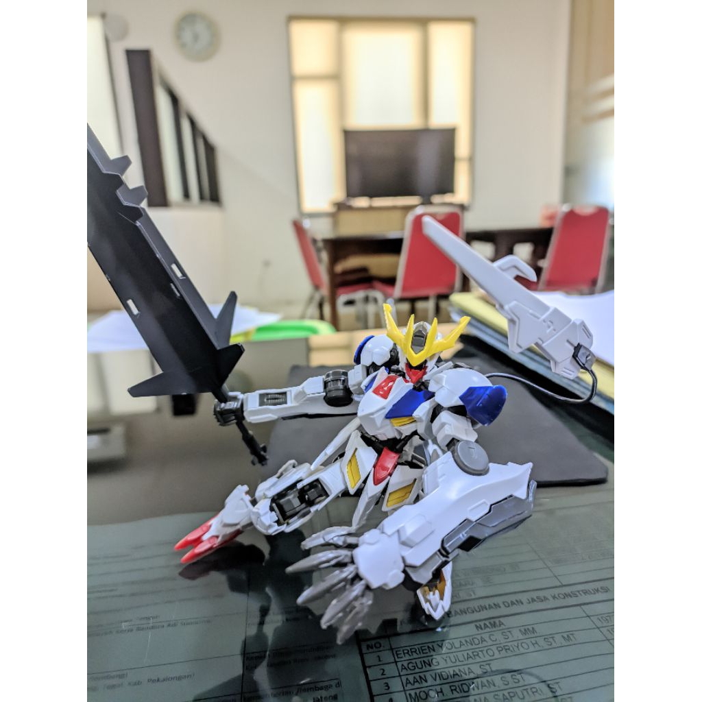 HG 1/144 Gundam Barbatos  lupus rex IBO