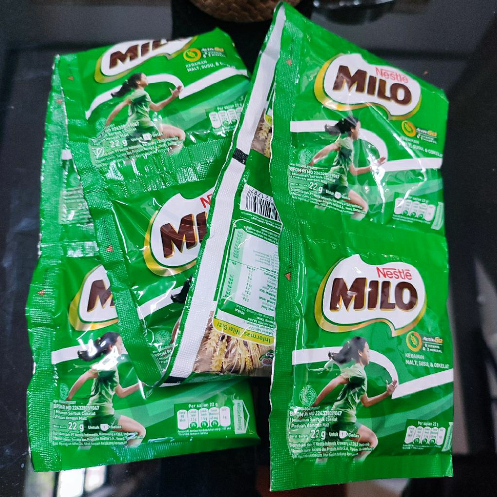 Milo minuman coklat cokelat sachet
