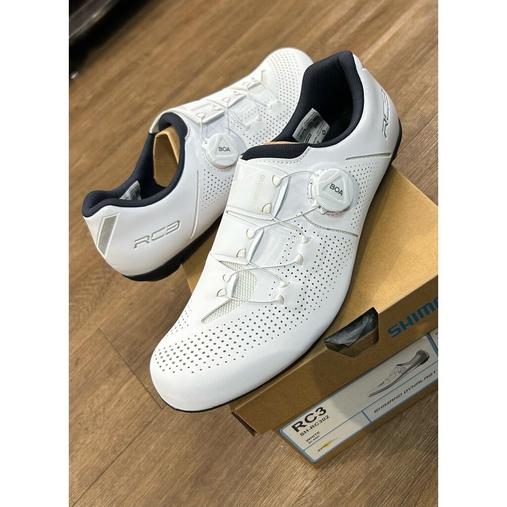 Sepatu Sepeda Shimano Road Bike Shoes SH-RC302 Wide - White