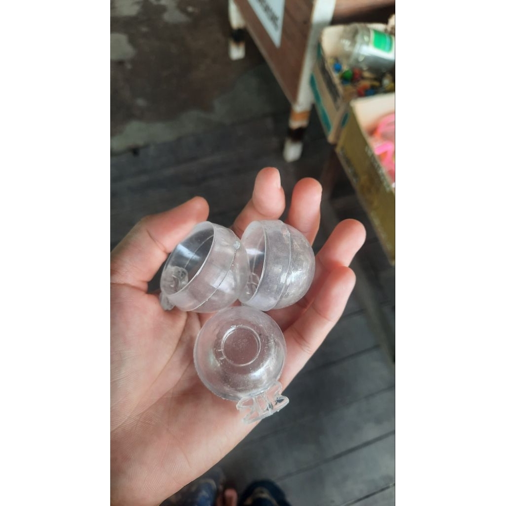 CEPUK TEMPAT MAKAN MINUM BURUNG KECIL