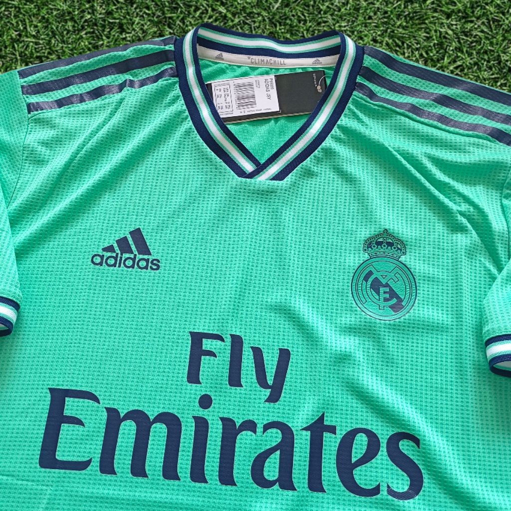 Real Madrid 3rd 2019/2020 Player Issue