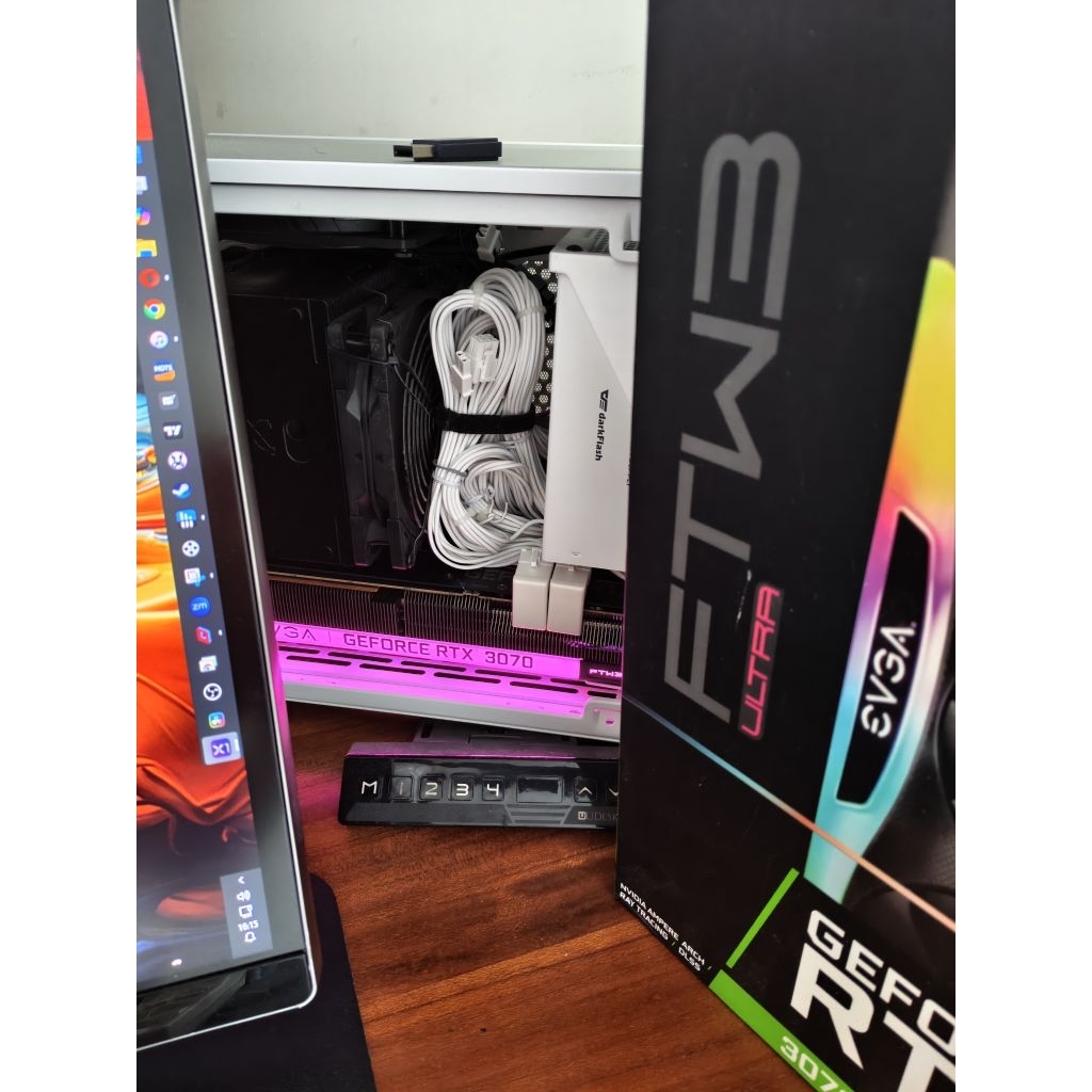 Nvidia RTX 3070 Vga Evga FTW Rainbow