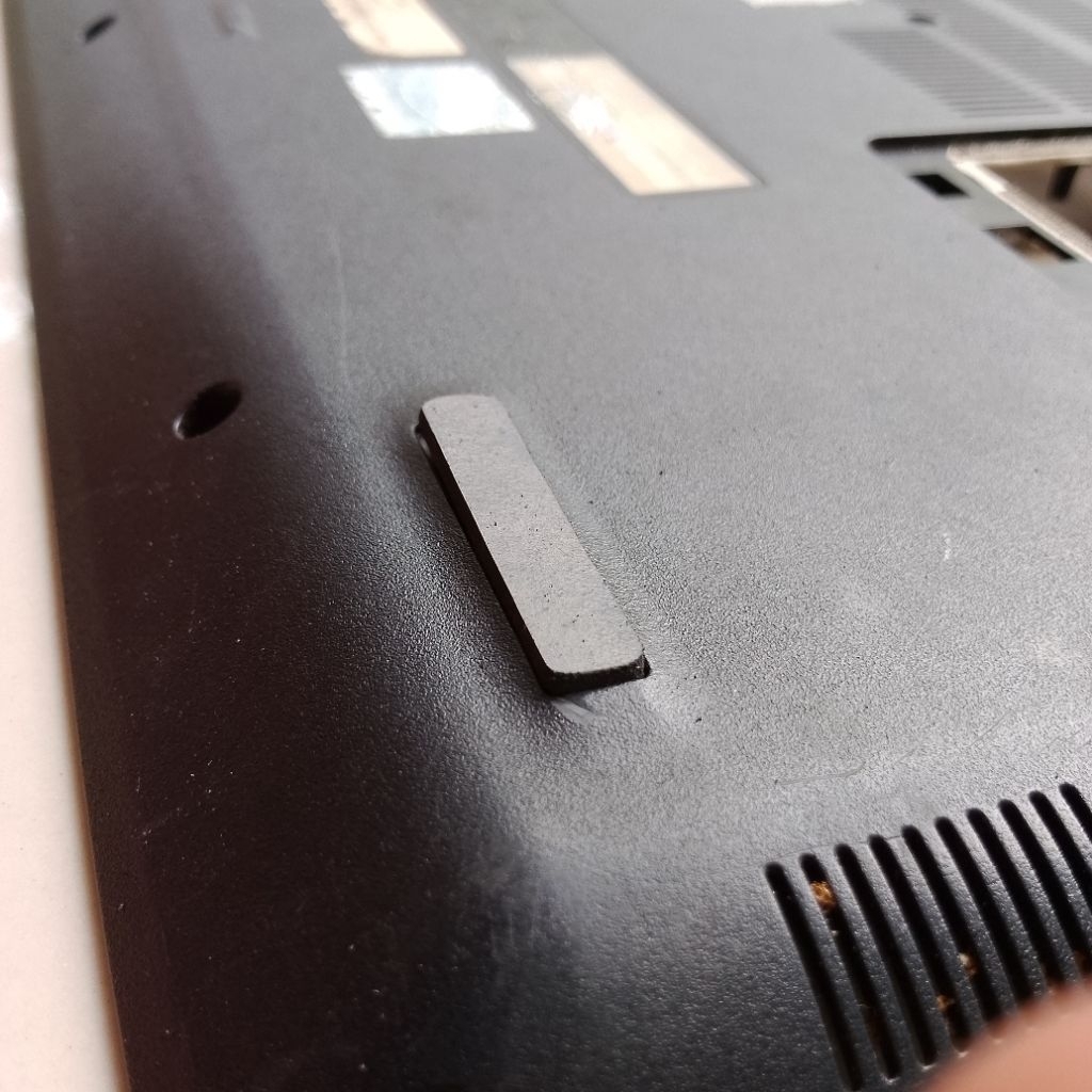 DIY UNIVERSAL Karet Kaki Laptop Acer A315 51 | Rubber Feet Anti Slip | Dudukan Bawah | Harga Satuan