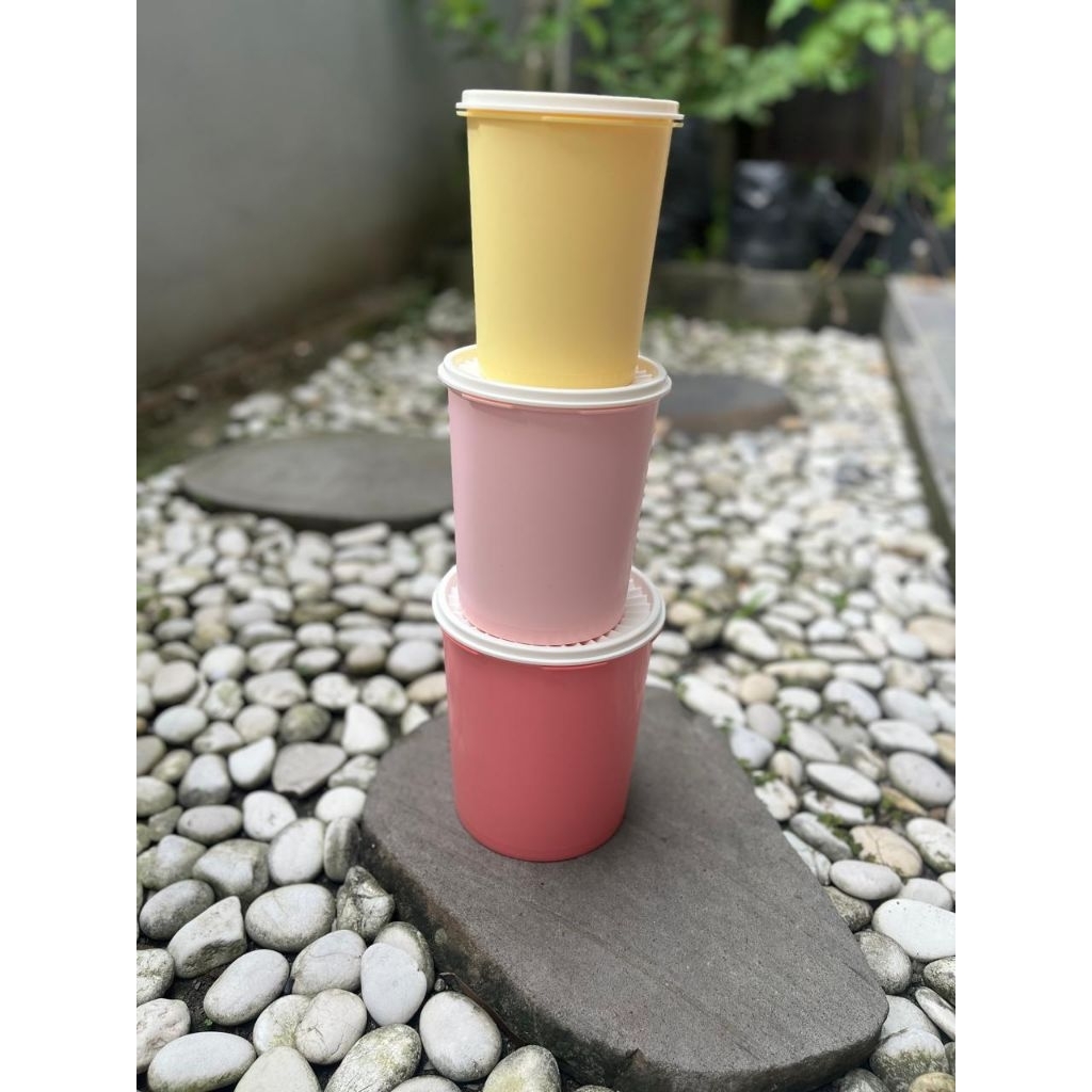 deco canister Tupperware