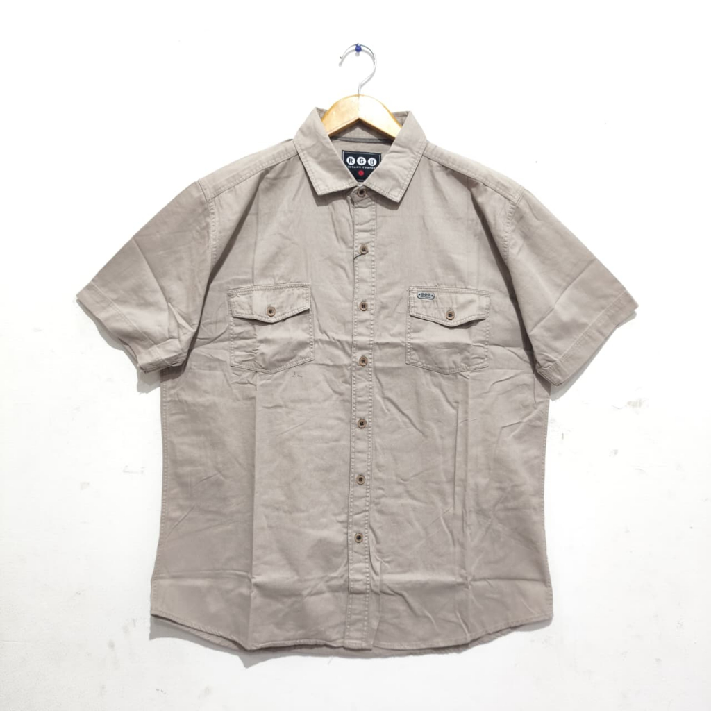 RGB Kemeja Pria Polos Dua Saku Beige Lengan Pendek RHMP.11111536