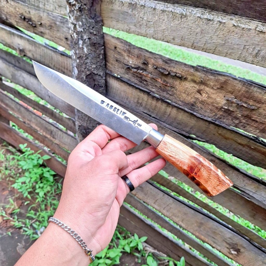 pisau seset atau pisau serbaguna